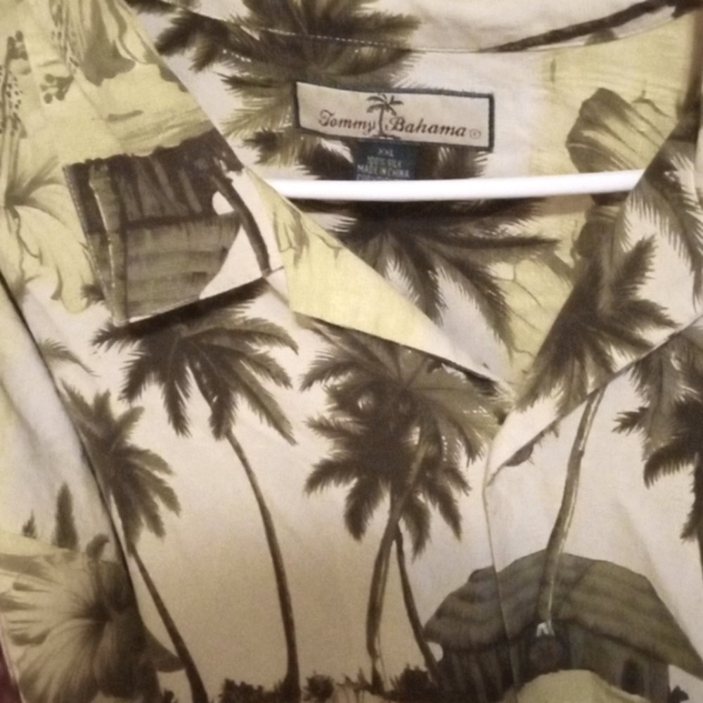 Tommy Bahama 100% silk shirt